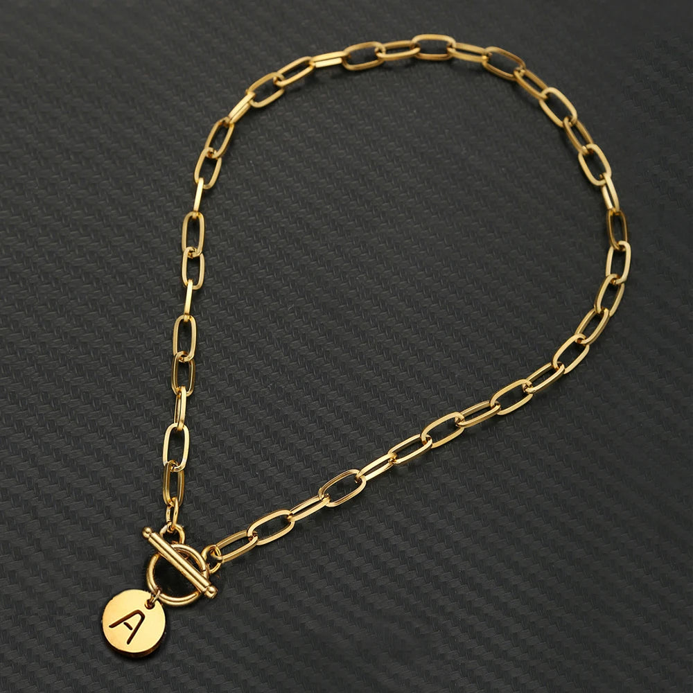 Thick Chain Toggle Clasp Necklace