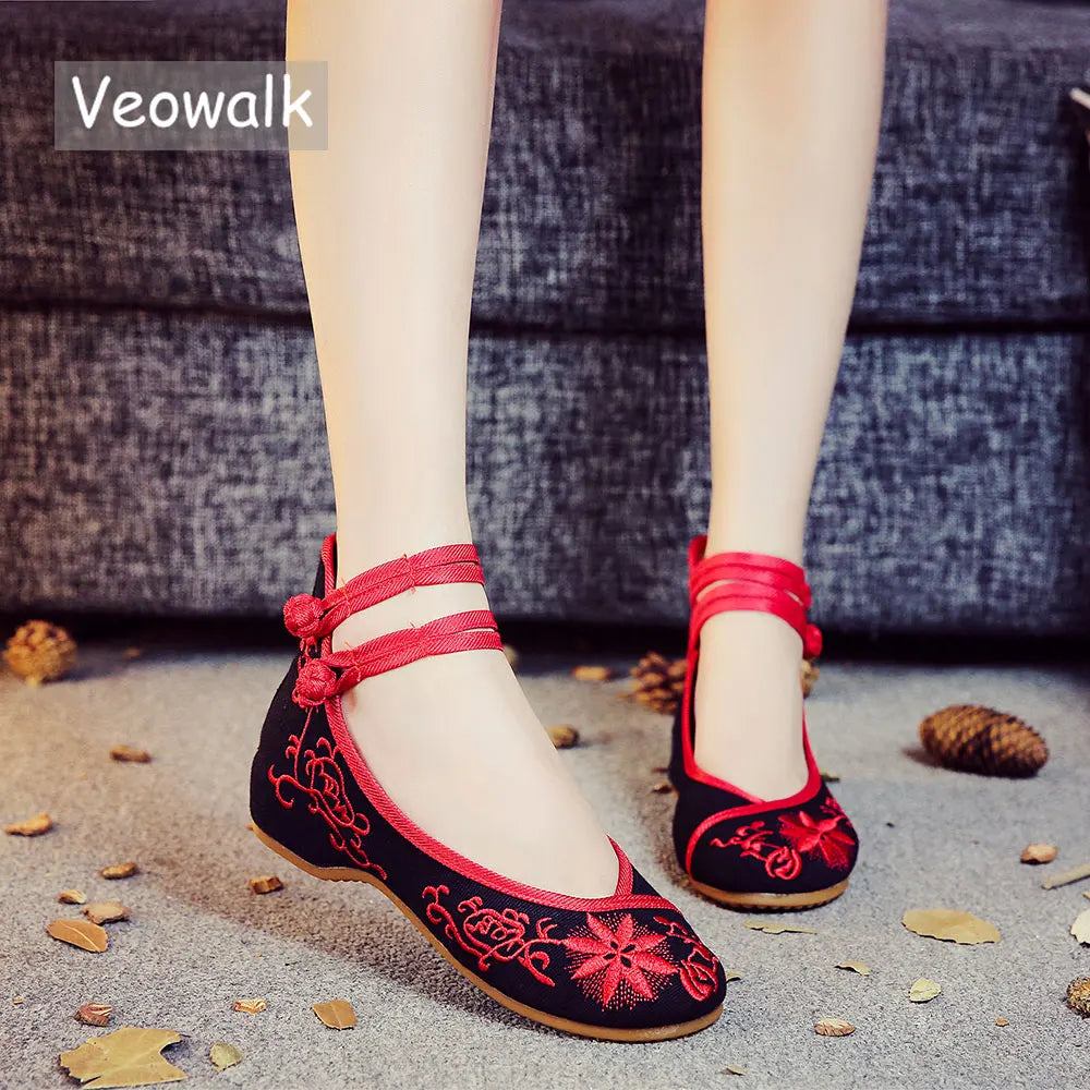 Spring Floral Embroidered Flat Shoes