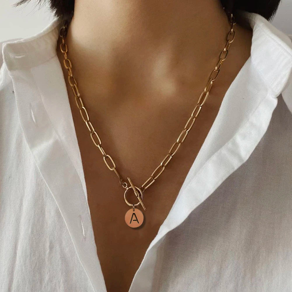 Thick Chain Toggle Clasp Necklace