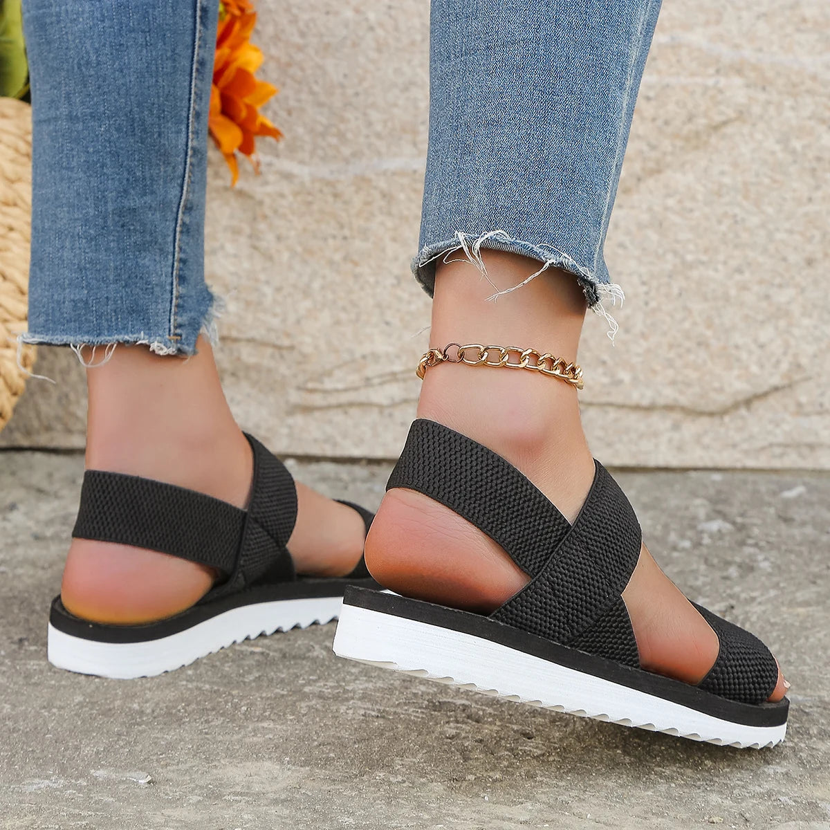 Trendy Anti-Slip Black Lace-Up Flat Sandals
