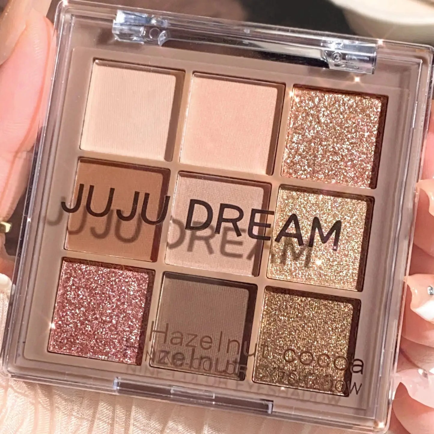 9 Colors Sakura Christmas Eyeshadow Palette