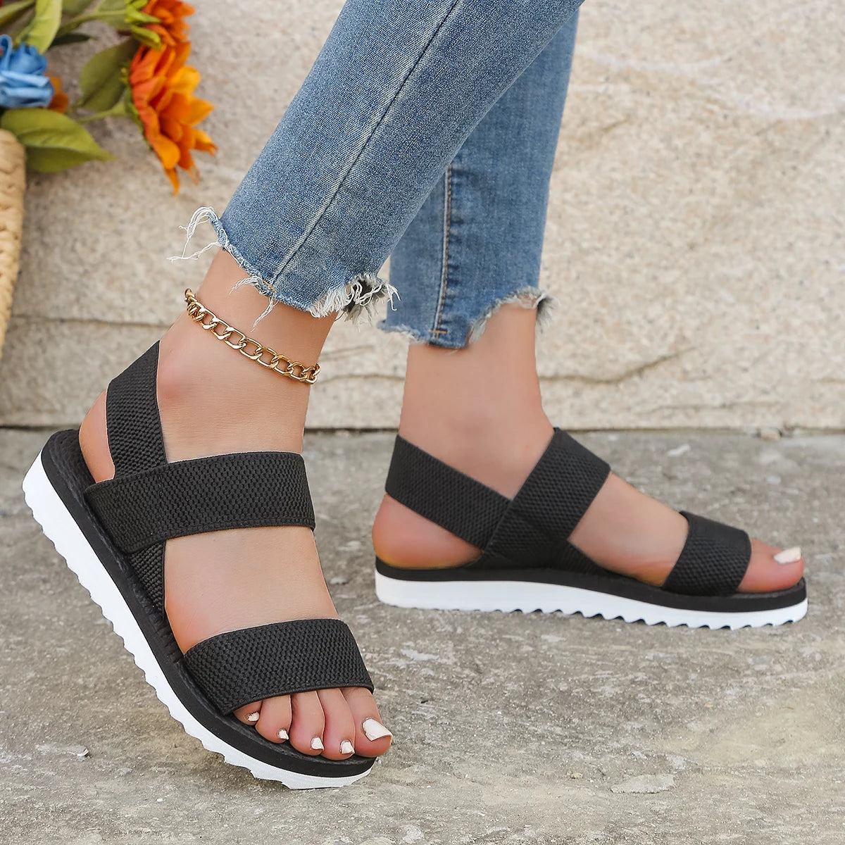 Trendy Anti-Slip Black Lace-Up Flat Sandals
