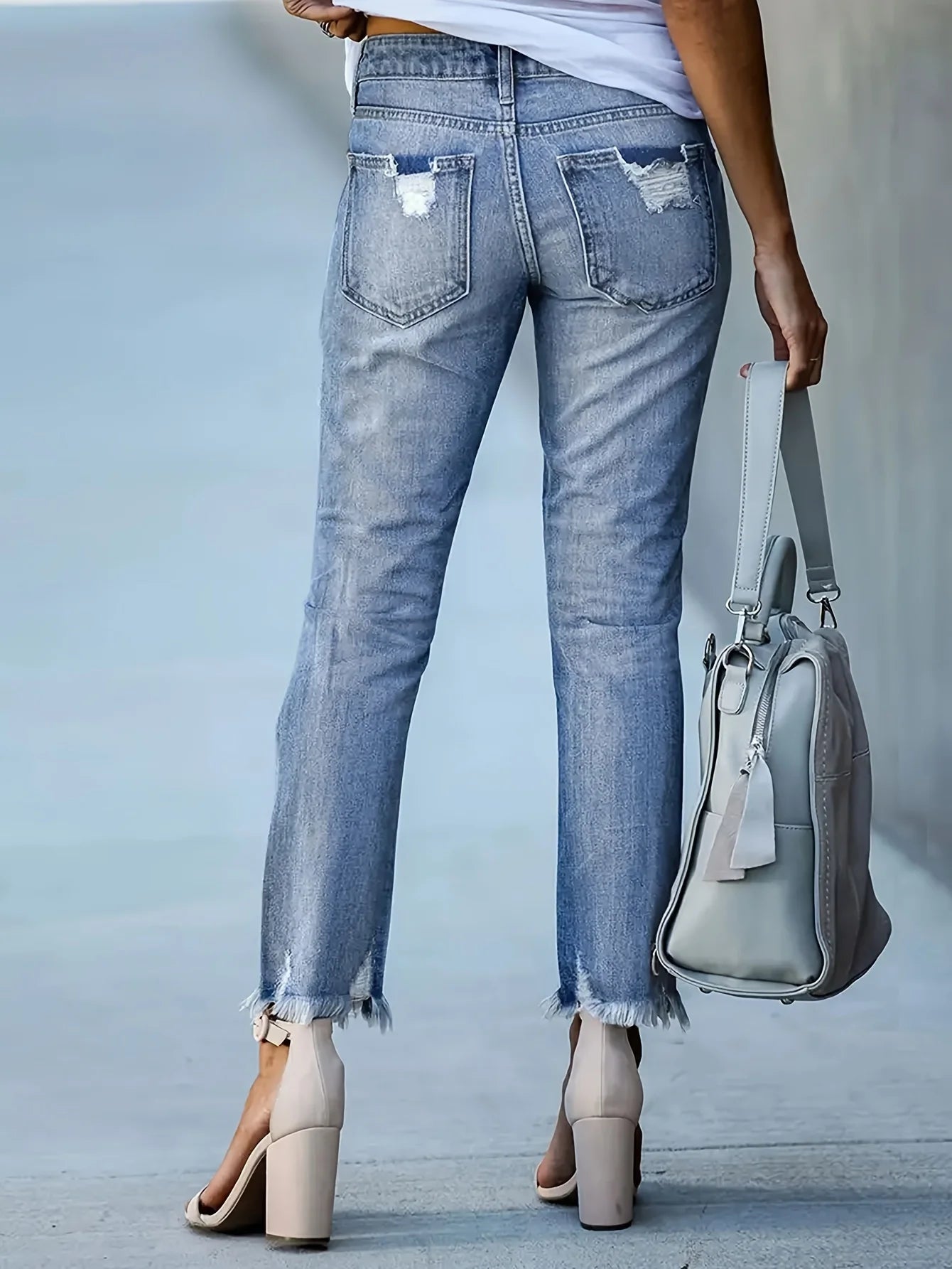 Simple Ripped Skinny Jeans